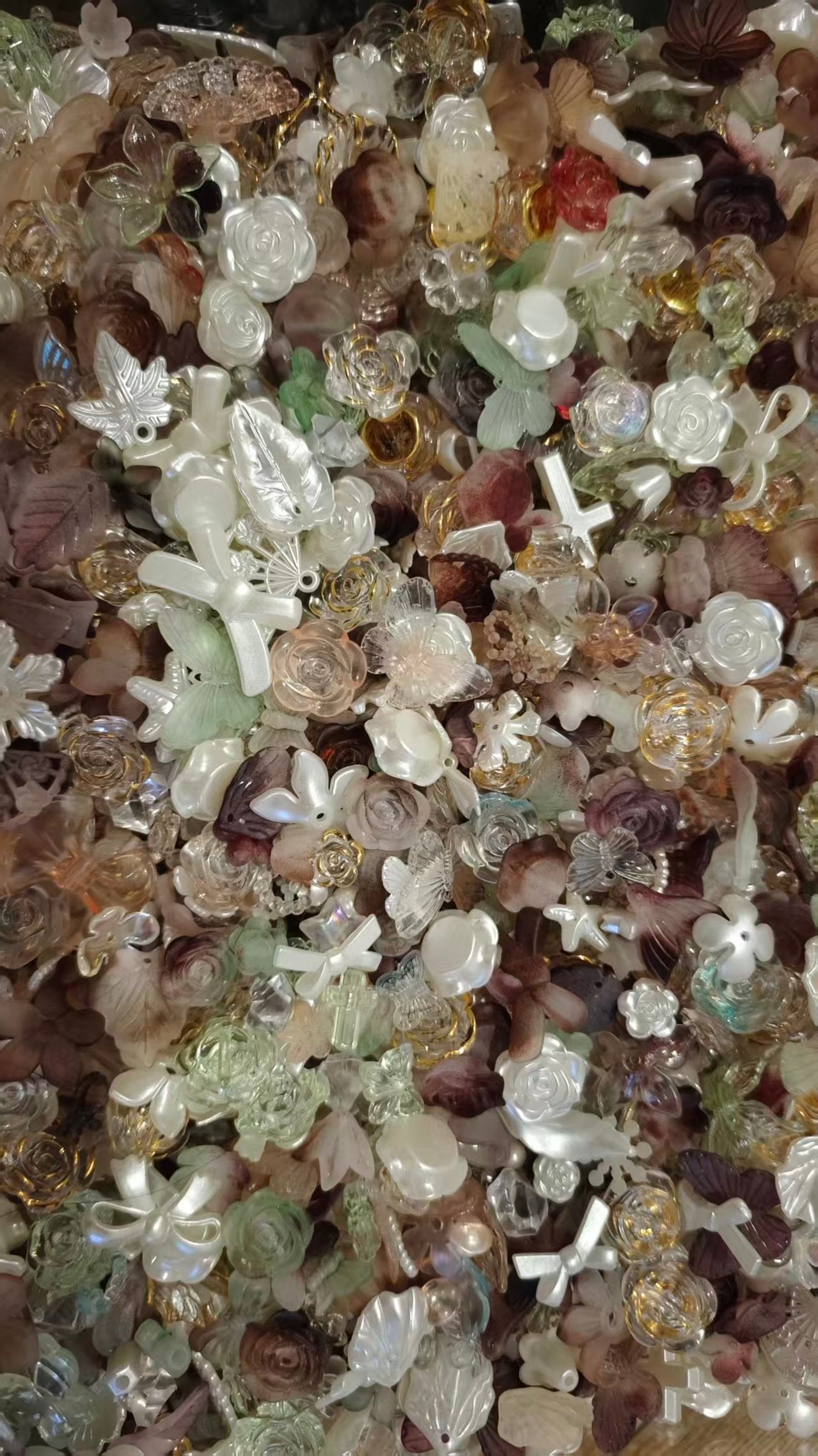 Floral Autumn Romance Pearlescent Floral Mixed Charms