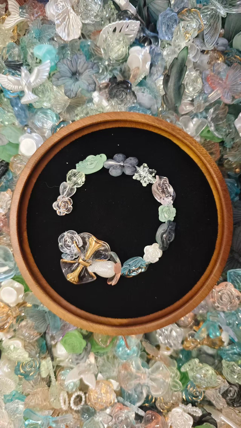 Floral Vintage Gold-Trim Forest Blue & Green Tone Assorted Charms